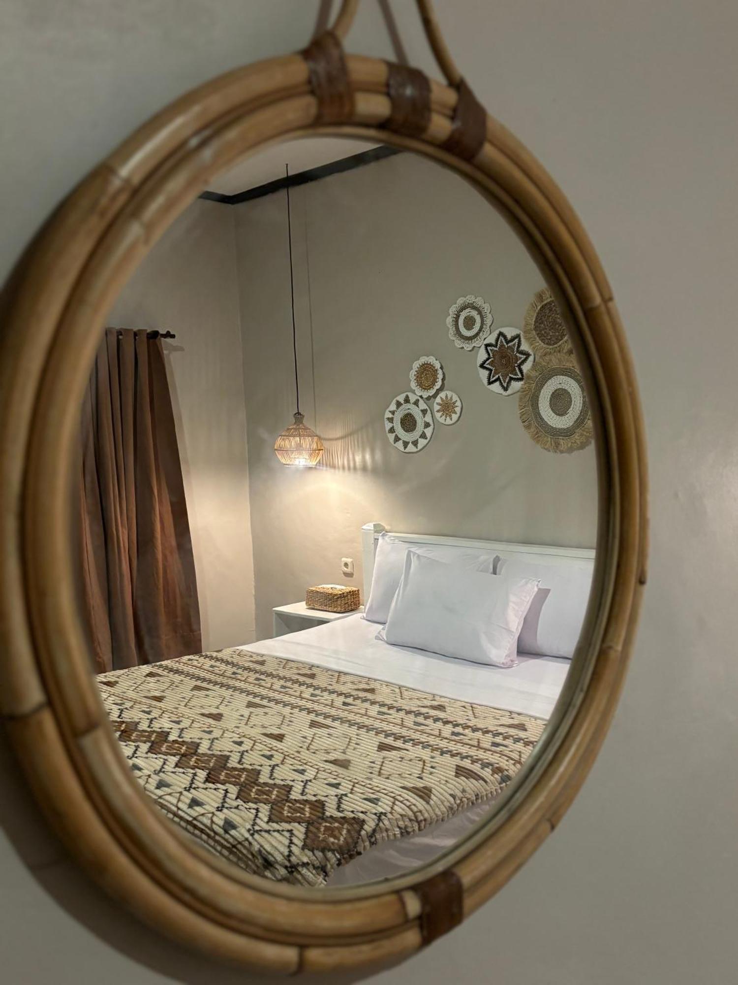 Little Pearl Hotel Gili Trawangan Exterior photo